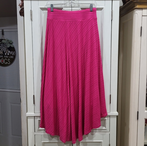 Studio West long skirt - Picture 1 of 4